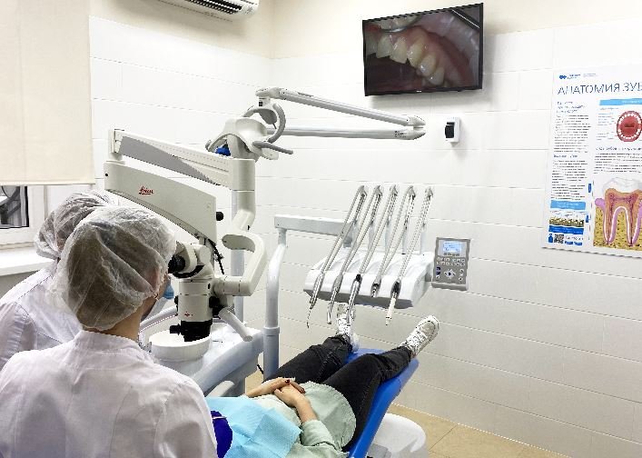 Лечение зубов под микроскопом - Сеть клиник АО Семейный доктор - Фото 1